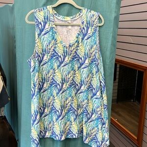 Sleeveless V-Neck Top